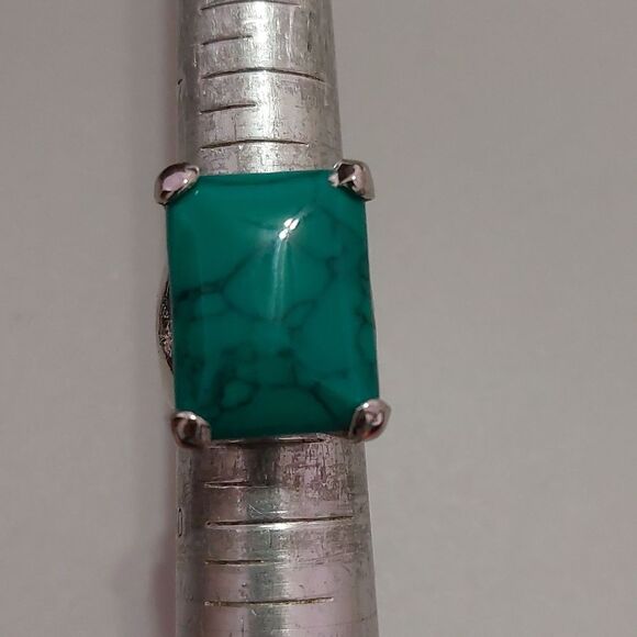 Faux Green Malachite Chunky Statement Cocktail Ring Size 9 Silver Tone - Picture 1 of 7